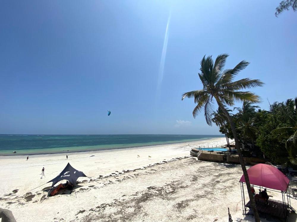 Soul Breeze Beach Resort Diani Beach Exterior foto