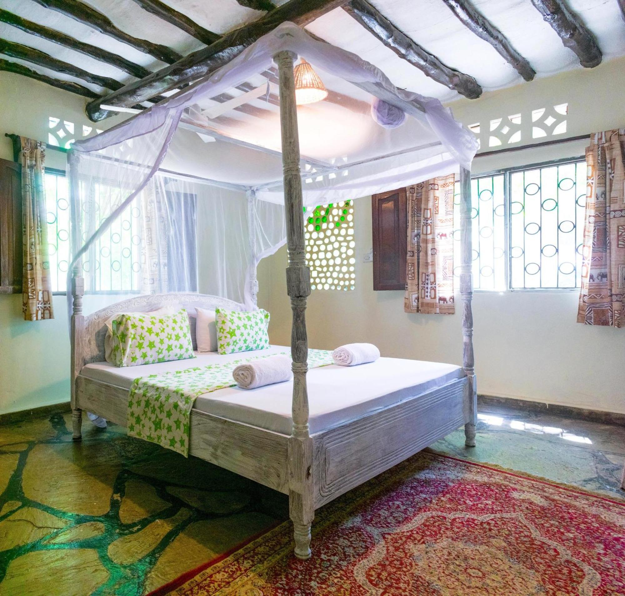 Soul Breeze Beach Resort Diani Beach Exterior foto
