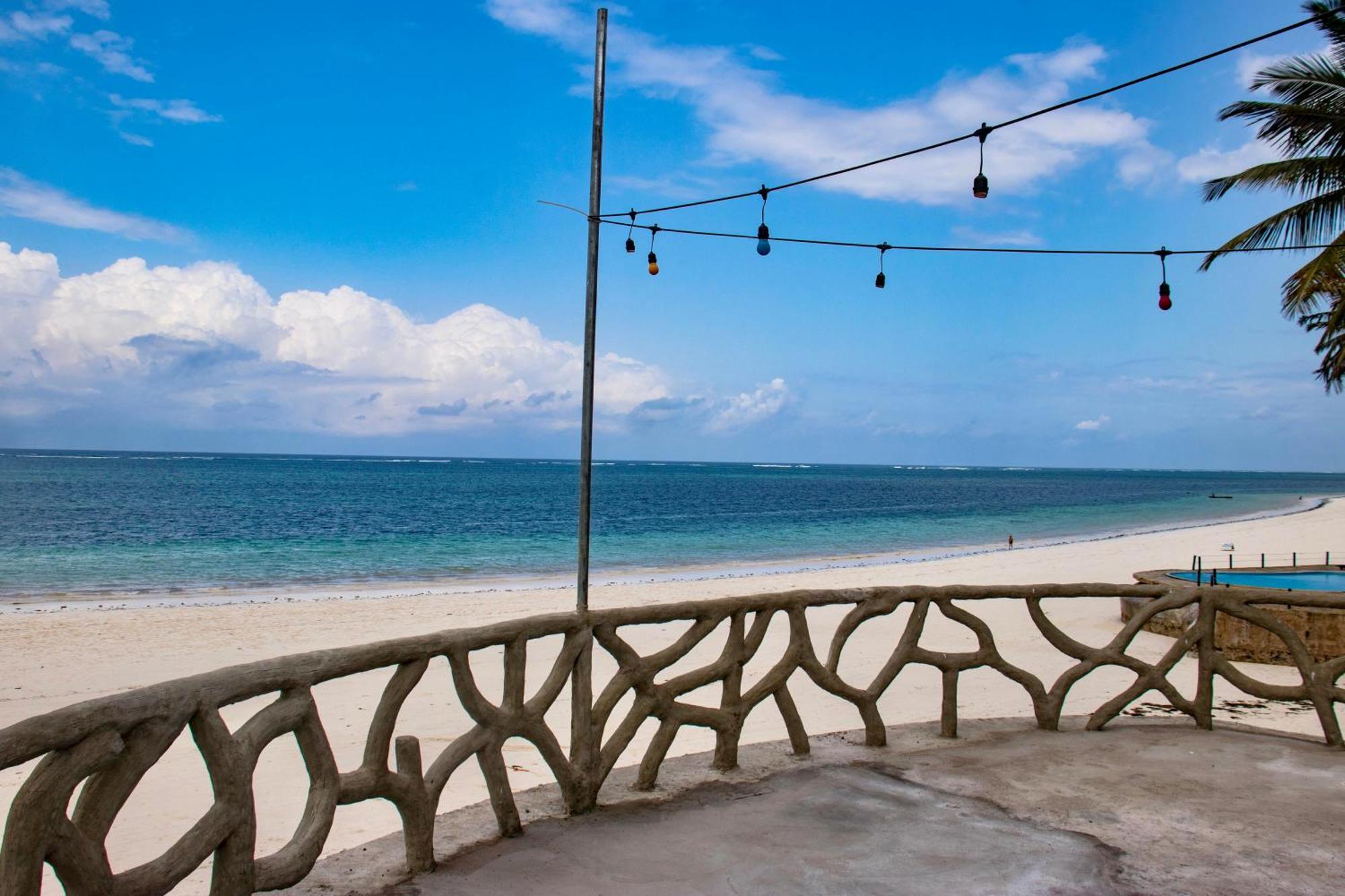 Soul Breeze Beach Resort Diani Beach Exterior foto