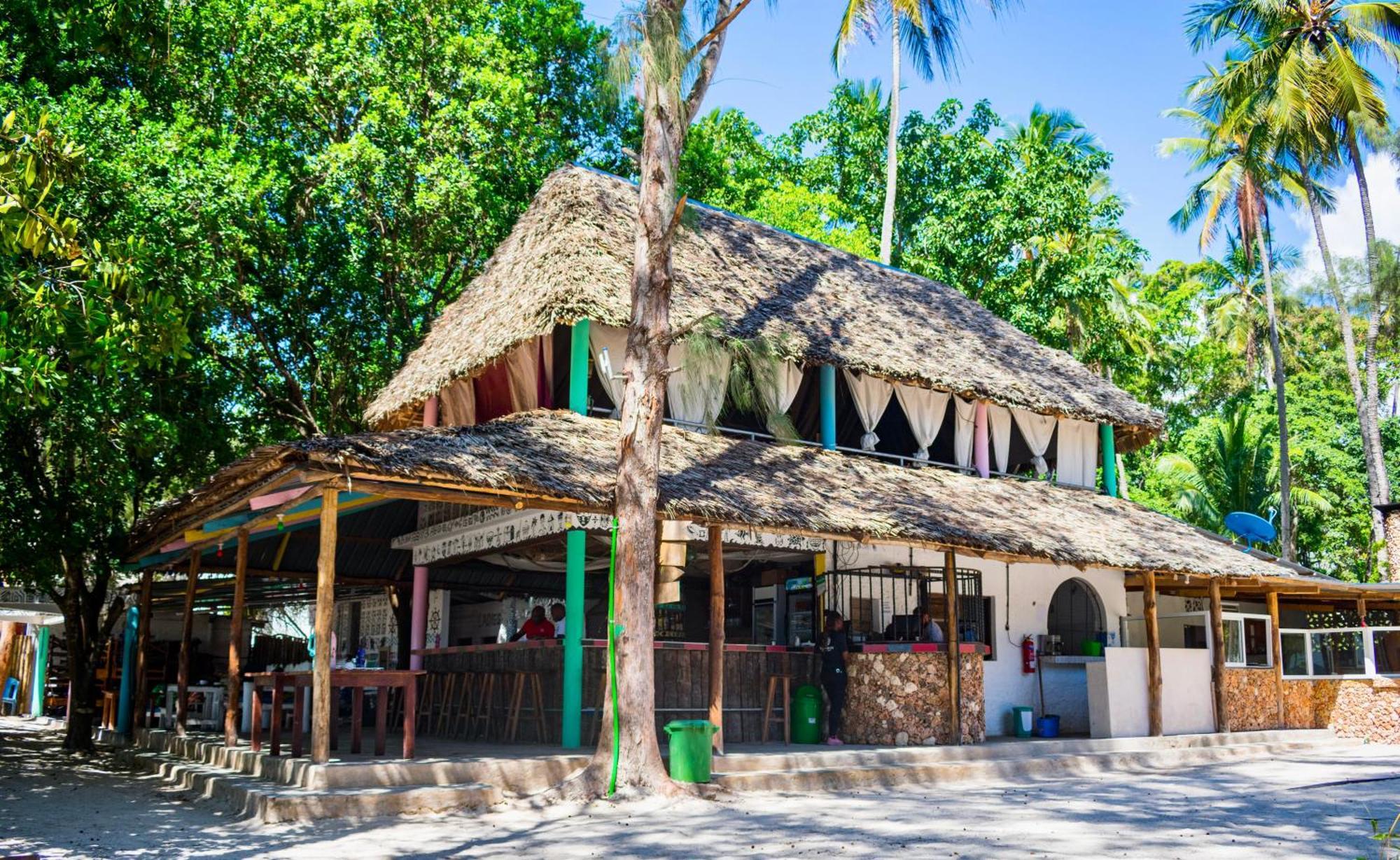 Soul Breeze Beach Resort Diani Beach Exterior foto